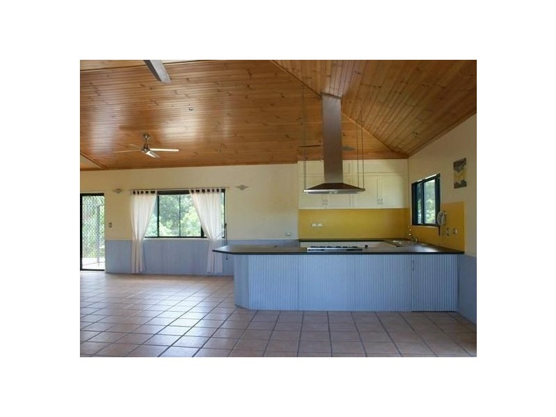 29 Holland Street, Wongaling Beach QLD 4852