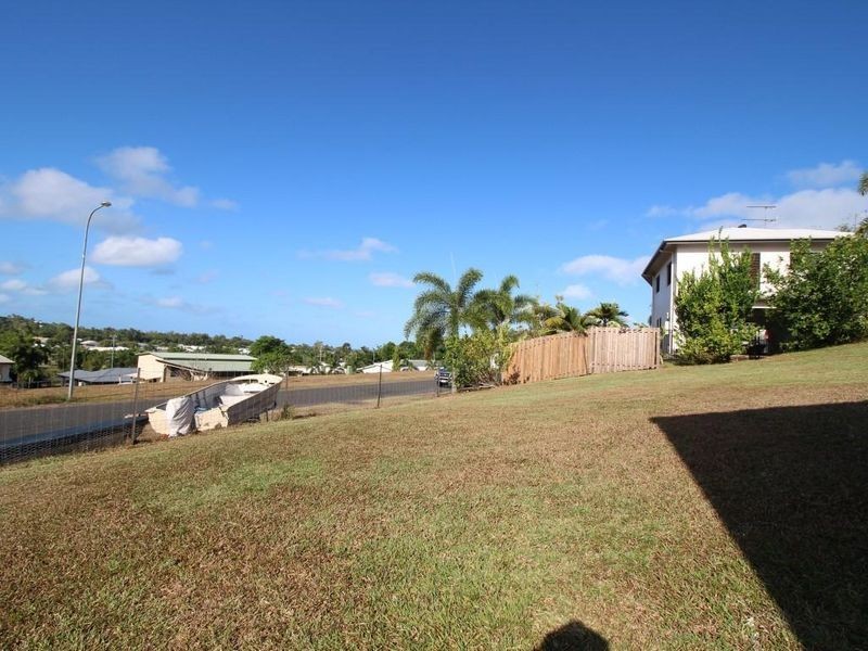 26/17 Riverside Terrace, South Mission Beach QLD 4852