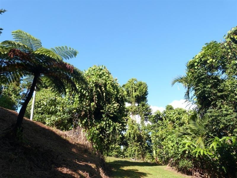 5/5 Bingil Bay Road, Bingil Bay QLD 4852