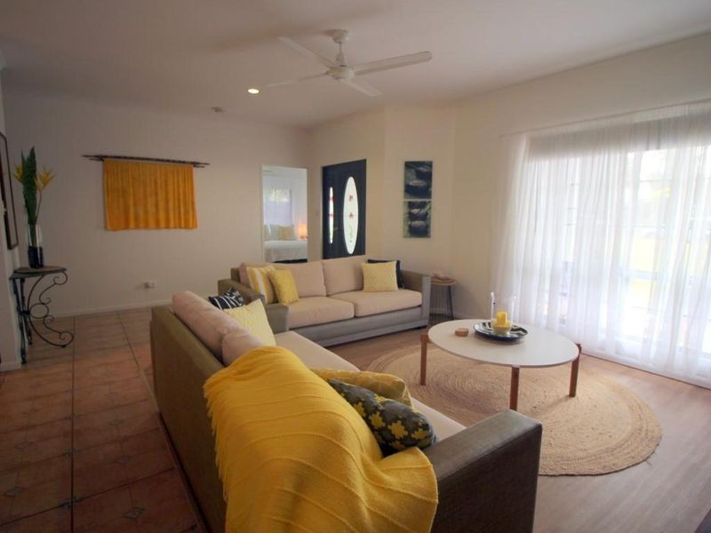 10 Conch Street, Mission Beach QLD 4852