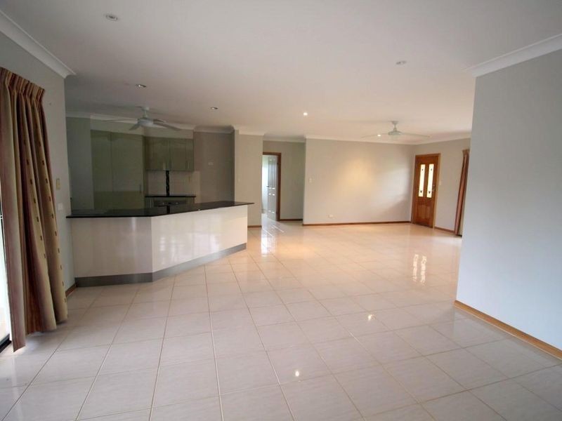 7 Sanctuary Crescent, Wongaling Beach QLD 4852