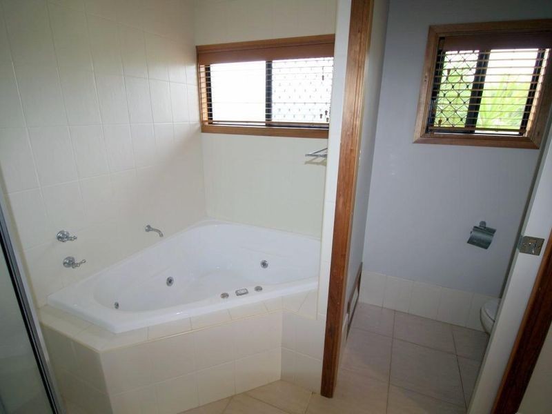 7 Sanctuary Crescent, Wongaling Beach QLD 4852