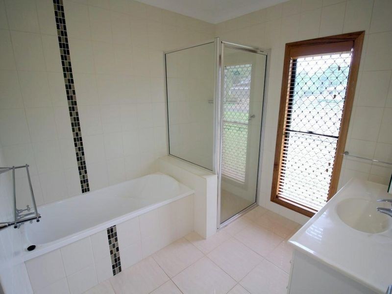 7 Sanctuary Crescent, Wongaling Beach QLD 4852