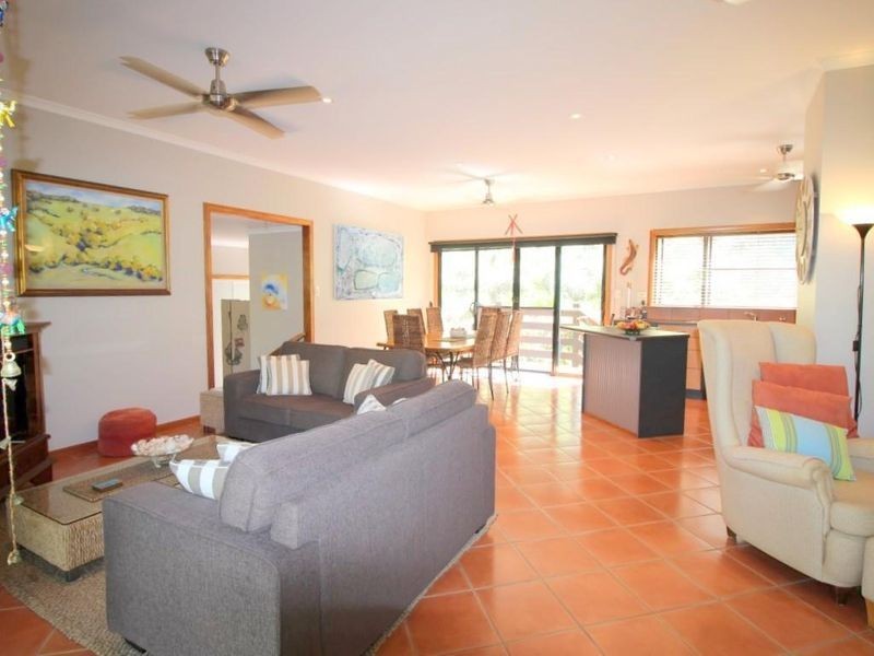 1/627 Bingil Bay Road, Bingil Bay QLD 4852