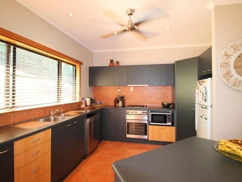 1/627 Bingil Bay Road, Bingil Bay QLD 4852