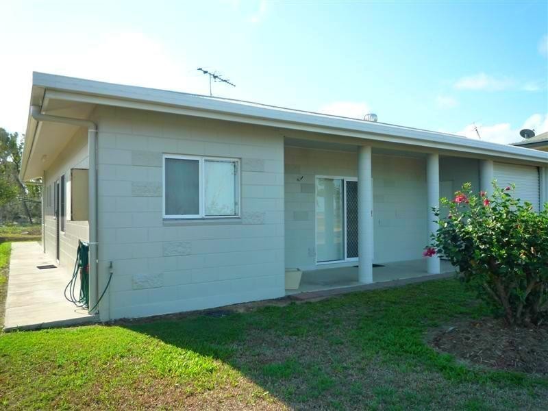 57 Taylor Street, Tully Heads QLD 4854