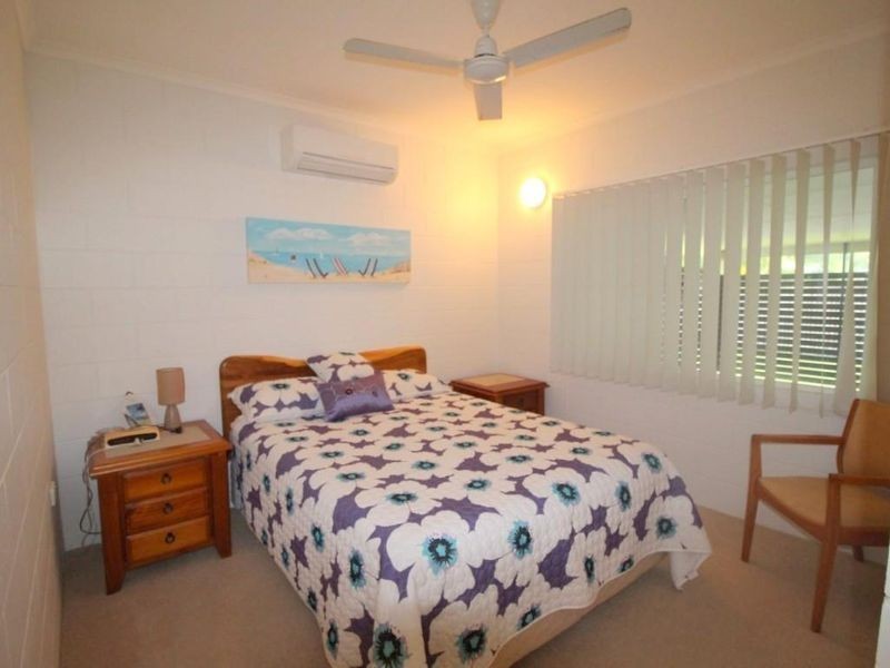 57 Taylor Street, Tully Heads QLD 4854