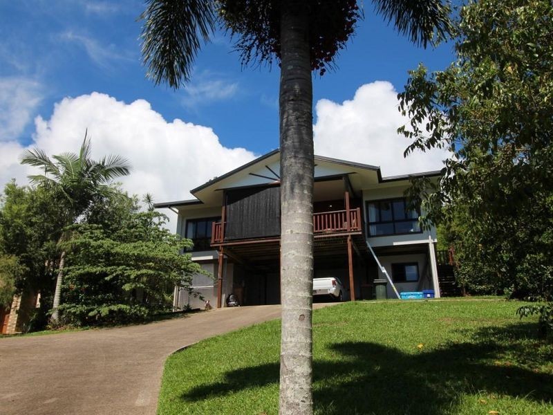 11 Dunkalli Crescent, Wongaling Beach QLD 4852