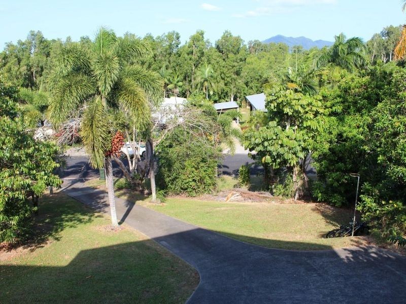 11 Dunkalli Crescent, Wongaling Beach QLD 4852