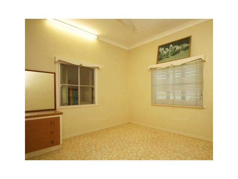 17 Henry Street, Tully QLD 4854