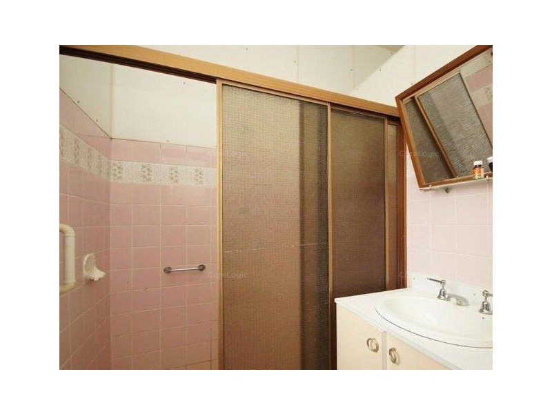 17 Henry Street, Tully QLD 4854