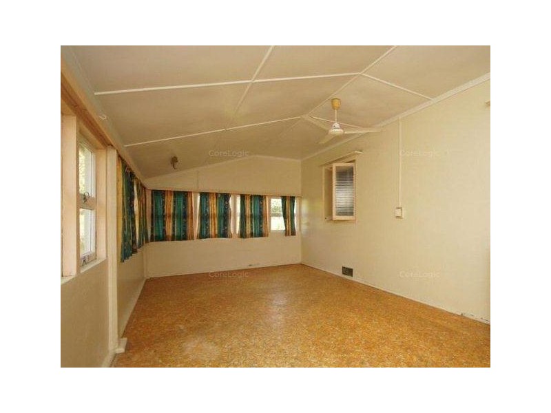 17 Henry Street, Tully QLD 4854