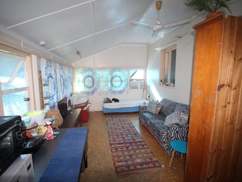 17 Henry Street, Tully QLD 4854