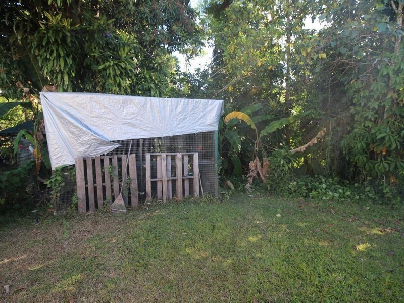 17 Henry Street, Tully QLD 4854