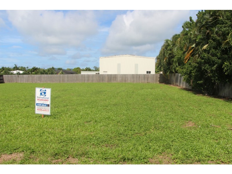 2 Mariner Drive, South Mission Beach QLD 4852