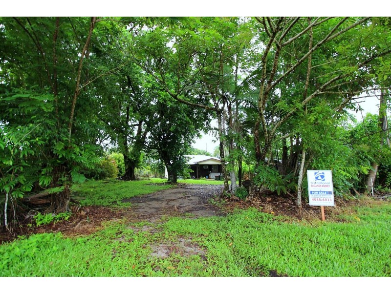 12 McRobbie Road, Silkwood QLD 4856