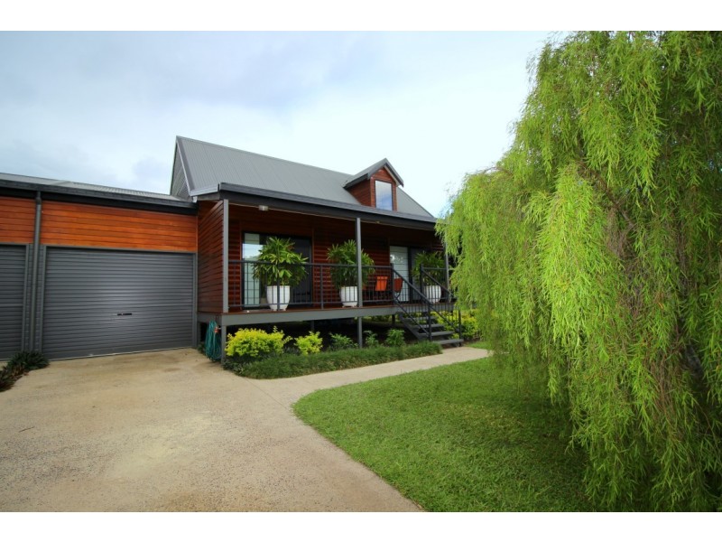 7 Dalgleish Street, Kurrimine Beach QLD 4871