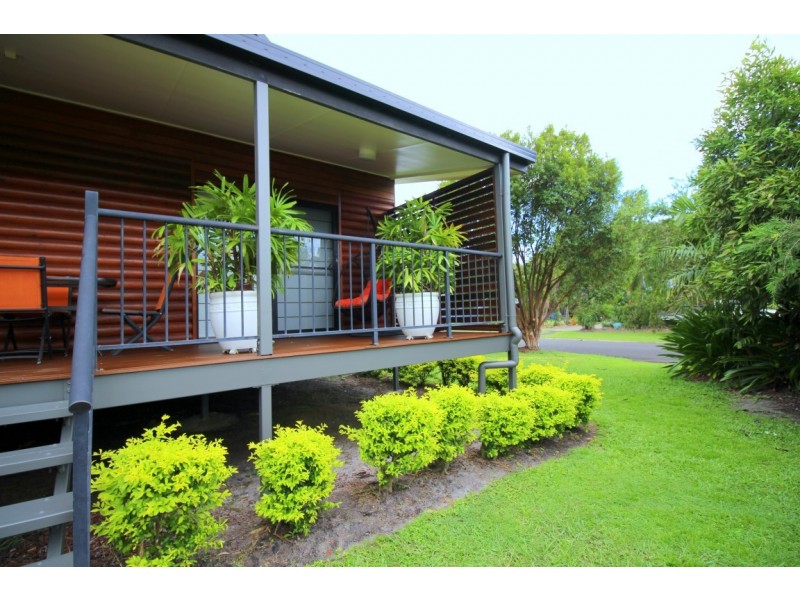 7 Dalgleish Street, Kurrimine Beach QLD 4871