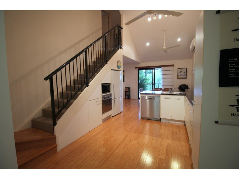 7 Dalgleish Street, Kurrimine Beach QLD 4871