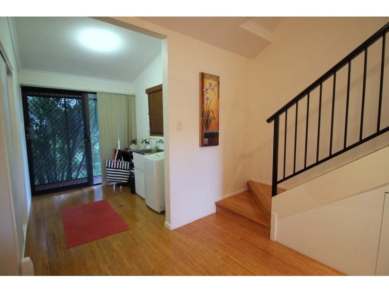 7 Dalgleish Street, Kurrimine Beach QLD 4871