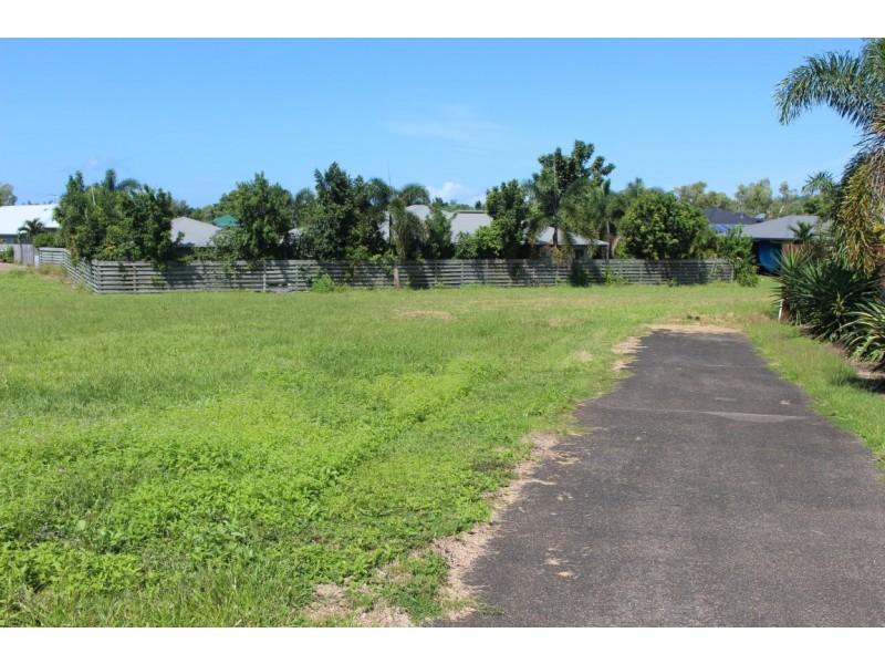 23/27 Clipper Court, South Mission Beach QLD 4852