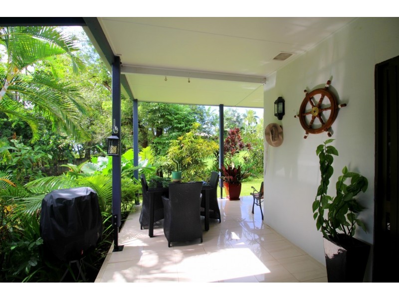 1/18 Giufre Crescent, Wongaling Beach QLD 4852