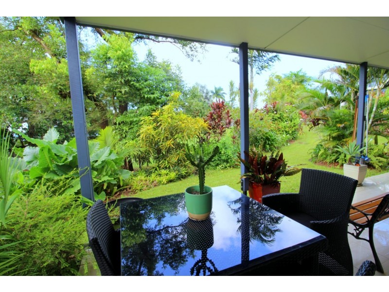 1/18 Giufre Crescent, Wongaling Beach QLD 4852