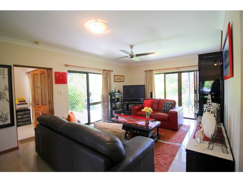 1/18 Giufre Crescent, Wongaling Beach QLD 4852