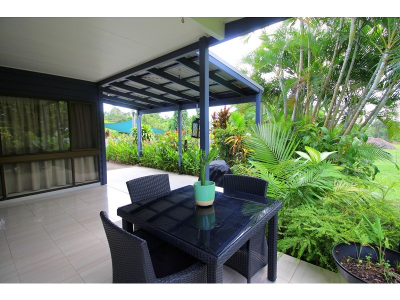 1/18 Giufre Crescent, Wongaling Beach QLD 4852