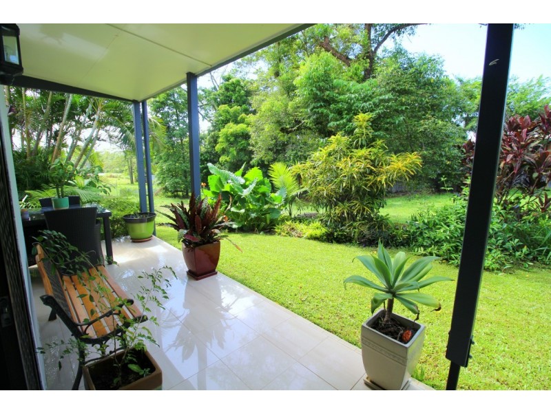 1/18 Giufre Crescent, Wongaling Beach QLD 4852