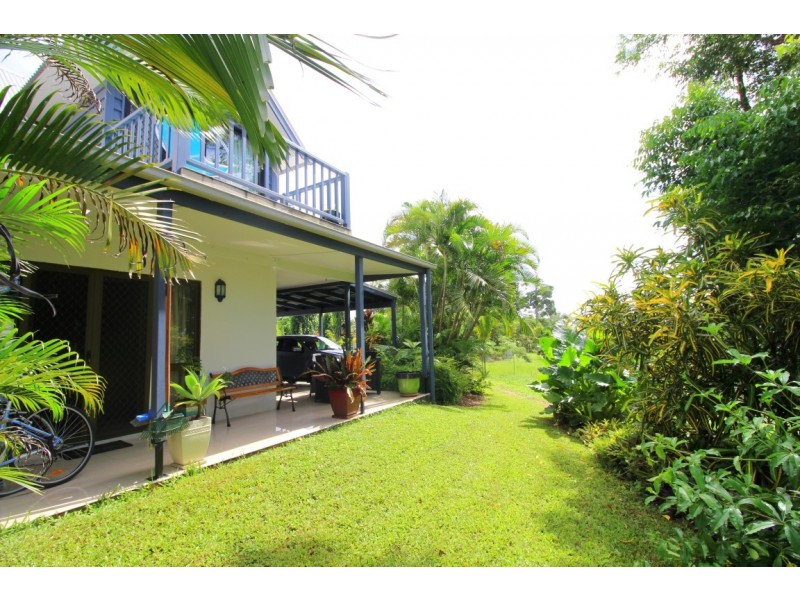 1/18 Giufre Crescent, Wongaling Beach QLD 4852