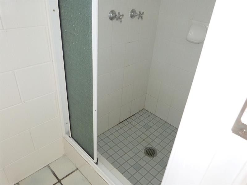 1/117 Taylor Street, Tully Heads QLD 4854