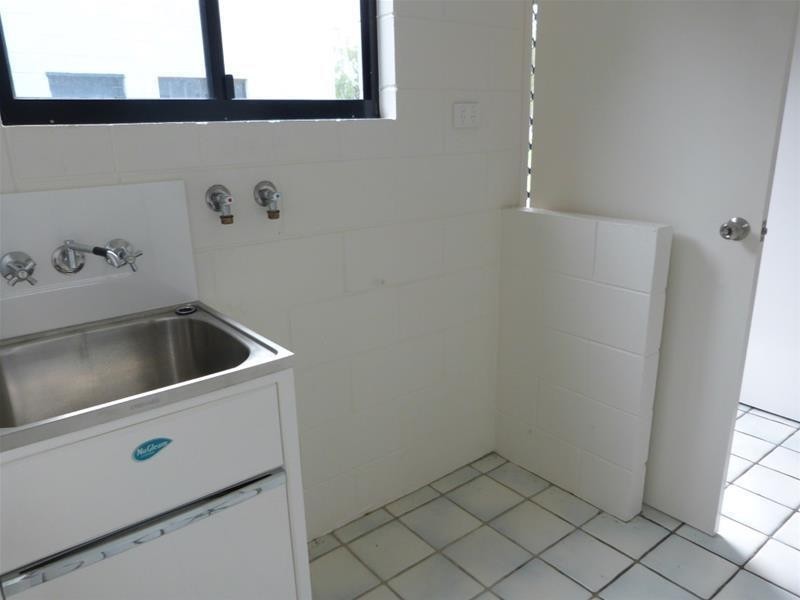 1/117 Taylor Street, Tully Heads QLD 4854