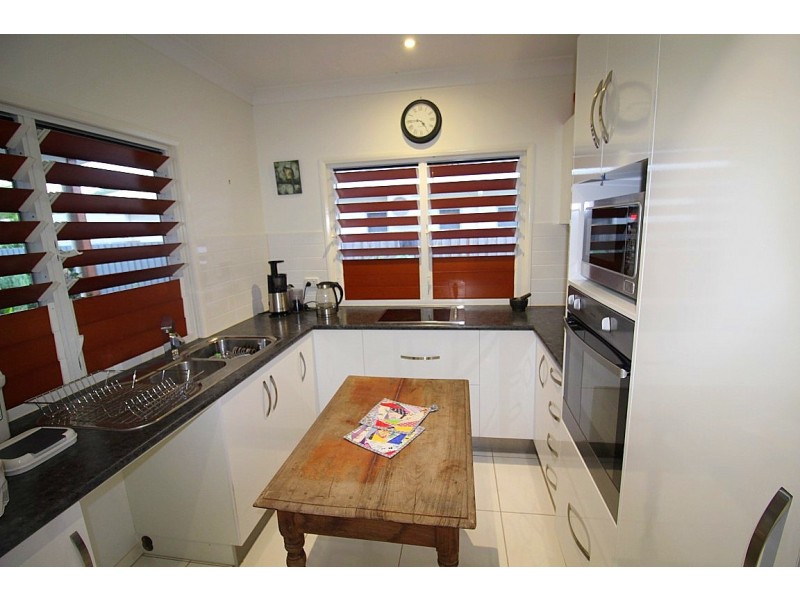 20 Shelly Court, Mission Beach QLD 4852