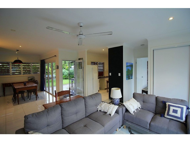 20 Shelly Court, Mission Beach QLD 4852
