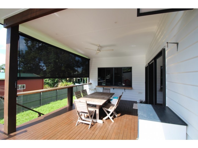 11 Endeavour Avenue, Mission Beach QLD 4852