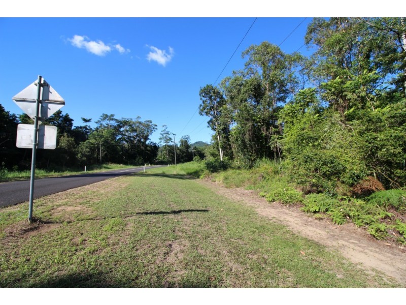 2/748 East Feluga Road, East Feluga QLD 4854