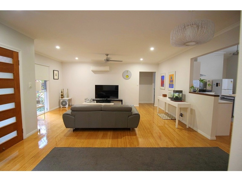 10 Dunkalli Crescent, Wongaling Beach QLD 4852