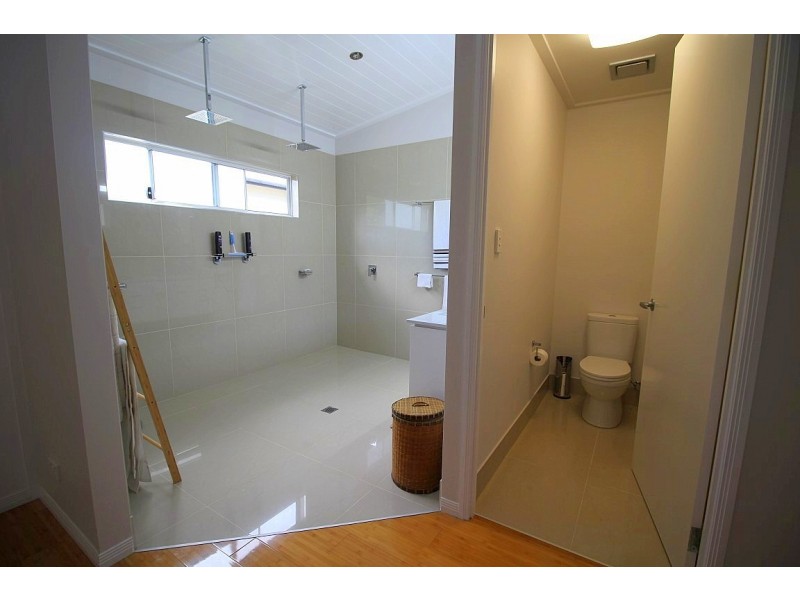 10 Dunkalli Crescent, Wongaling Beach QLD 4852