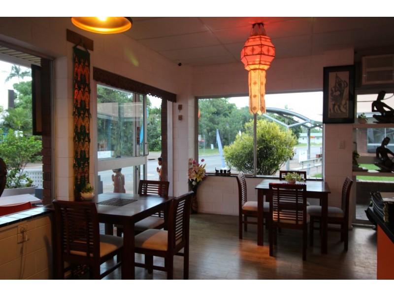 5 & 6/32 Porter Promenade, Mission Beach QLD 4852