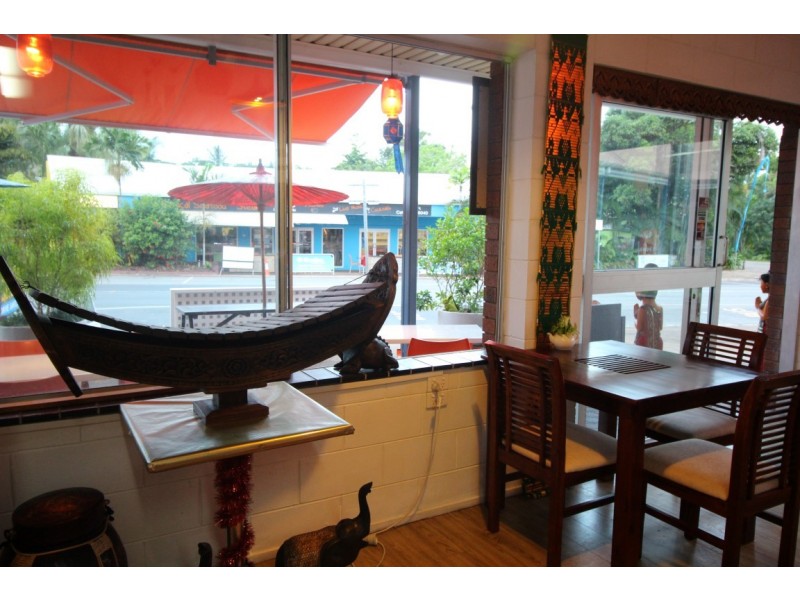 5 & 6/32 Porter Promenade, Mission Beach QLD 4852