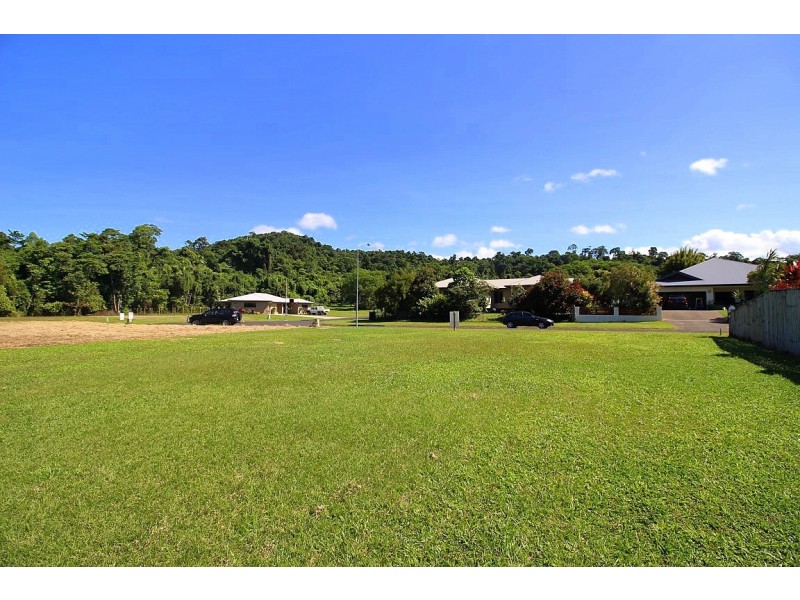 11 Oceanview Drive, Wongaling Beach QLD 4852