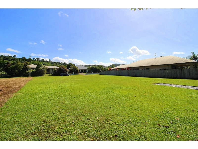 11 Oceanview Drive, Wongaling Beach QLD 4852