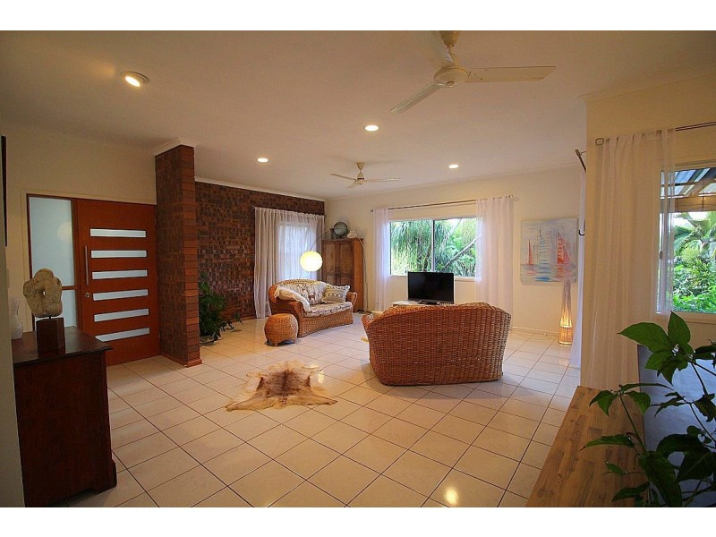 30 Cutten  Street, Bingil Bay QLD 4852