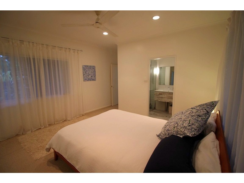 30 Cutten  Street, Bingil Bay QLD 4852