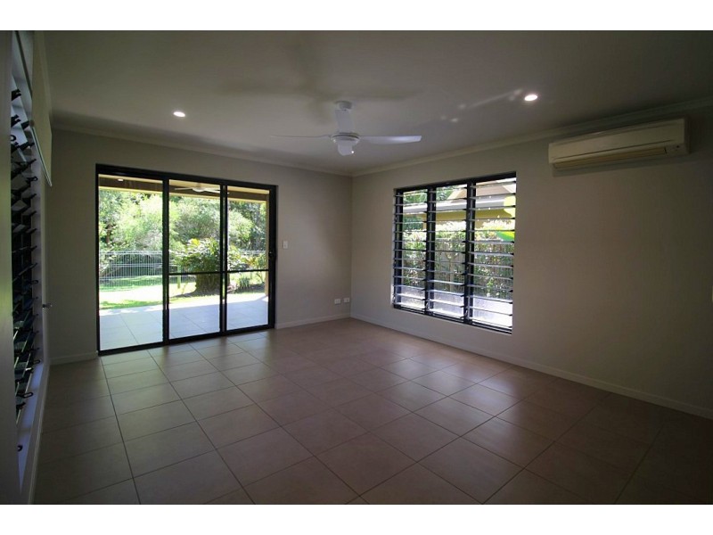 2/34 Mariner Drive, South Mission Beach QLD 4852