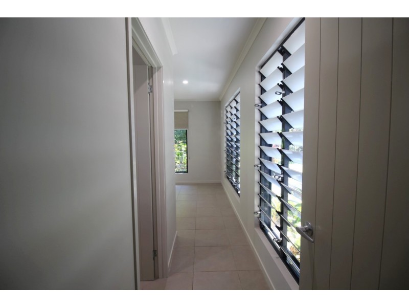 2/34 Mariner Drive, South Mission Beach QLD 4852