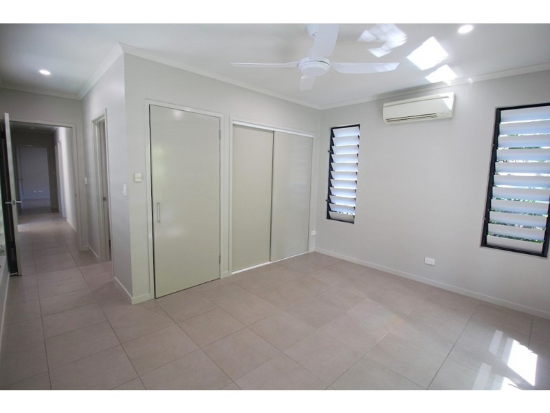 2/34 Mariner Drive, South Mission Beach QLD 4852