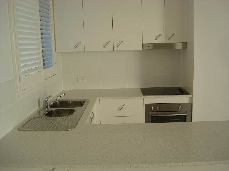 3/4 Marine Parade, Miami QLD 4220