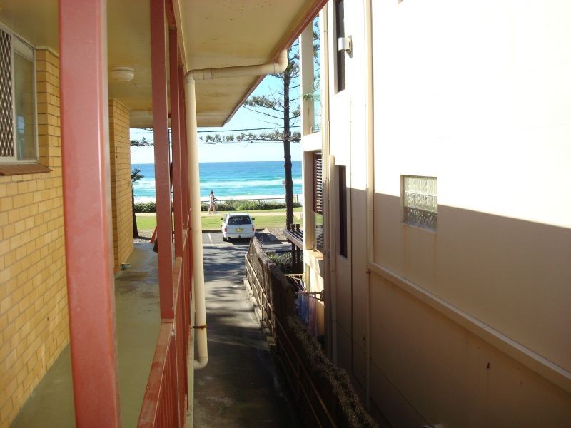 3/4 Marine Parade, Miami QLD 4220